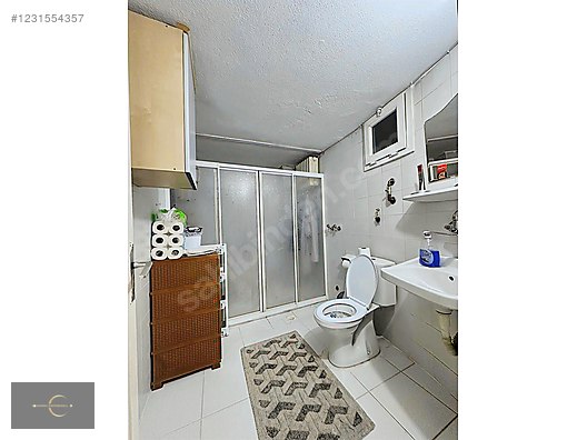 8 HAVUZU MANZARALI 3 CEPHELİ OFİS OLMAYA MÜSAİT ARADIĞINIZ DAİRE