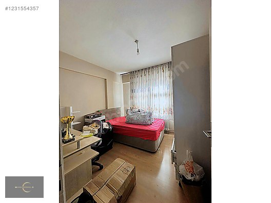 8 HAVUZU MANZARALI 3 CEPHELİ OFİS OLMAYA MÜSAİT ARADIĞINIZ DAİRE