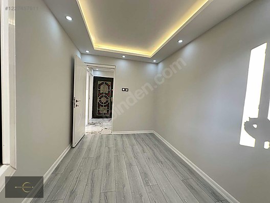 MANİSA YARHASANLAR MAH ÖNÜ AÇIK FULLÜX ASANSÖRLÜ 3+1 ARAKAT