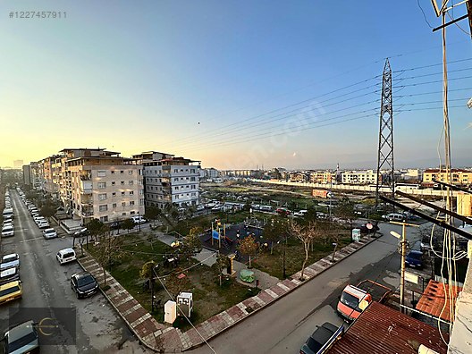 MANİSA YARHASANLAR MAH ÖNÜ AÇIK FULLÜX ASANSÖRLÜ 3+1 ARAKAT
