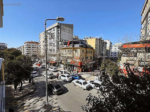 8 HAVUZU MANZARALI 3 CEPHELİ OFİS OLMAYA MÜSAİT ARADIĞINIZ DAİRE