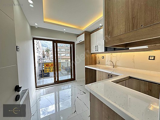 MANİSA TEVFİKİYE MAH 3+1 17 YILLIK ASANSÖRLÜ FULLÜX SATILIK